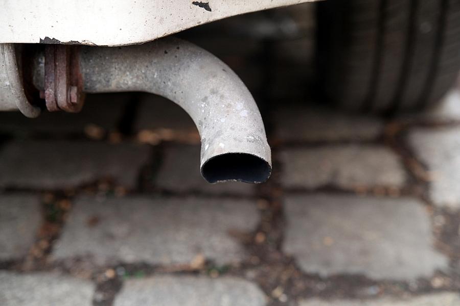 EU lockert Verbrenner-Aus: 90 Prozent CO2-Reduktion ab 2035 und neue Regeln für E-Fuels