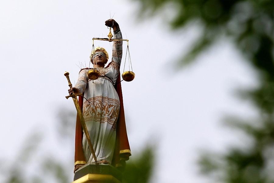 Sachsen und NRW fordern in Bundesratsinitiative schärfere Gesetze gegen Organisierte Kriminalität