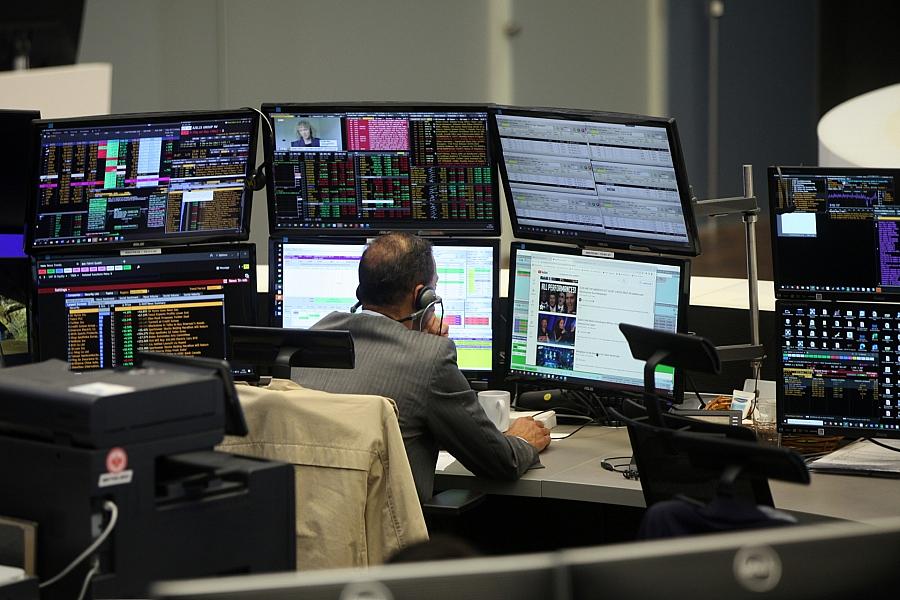 DAX mit leichtem Plus – defensive Branchen im Fokus