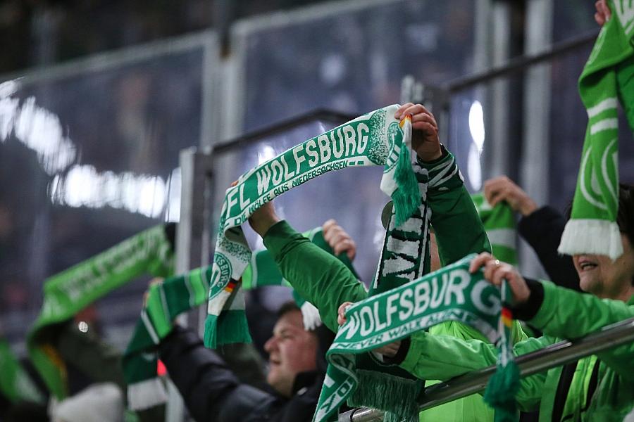 VfL Wolfsburg bindet Daniel Bauer langfristig als Cheftrainer bis 2027