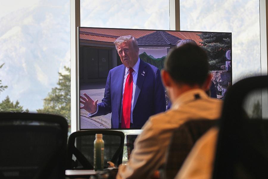 Trumps Weihnachtsbotschaft: Bilanz seiner Politik und Angriff auf politische Gegner