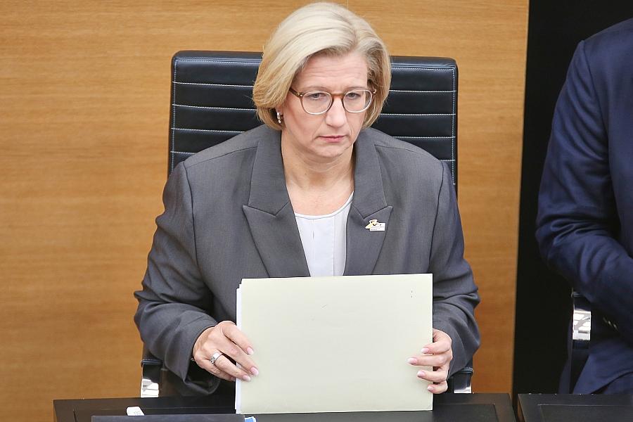 Rehlinger verteidigt Bas nach Arbeitgeber-Spott