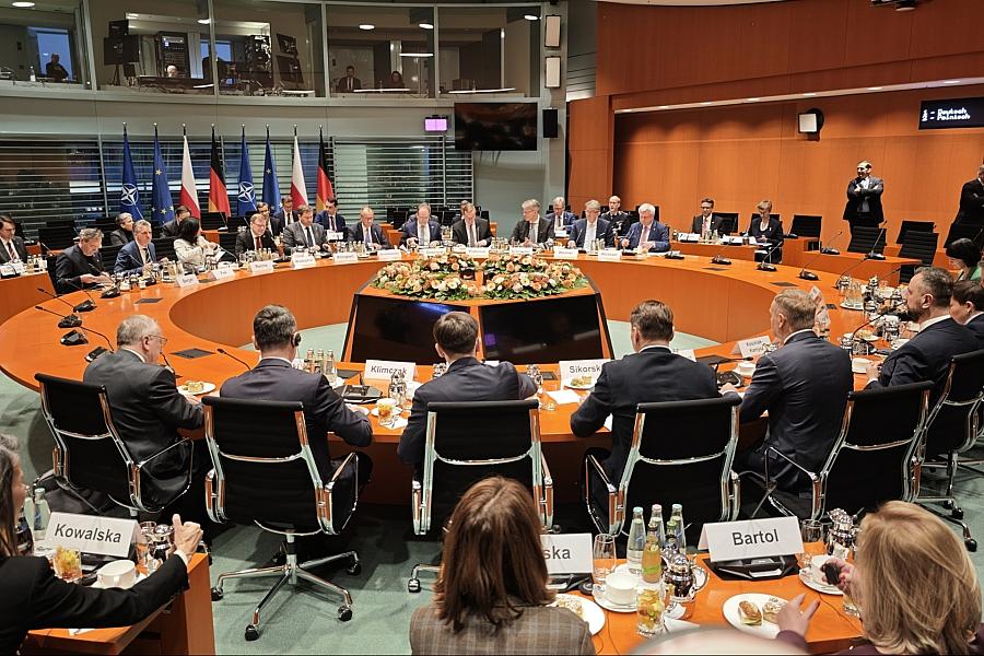 Deutschland und Polen vereinbaren Denkmal in Berlin und Rückgabe historischer Kulturgüter