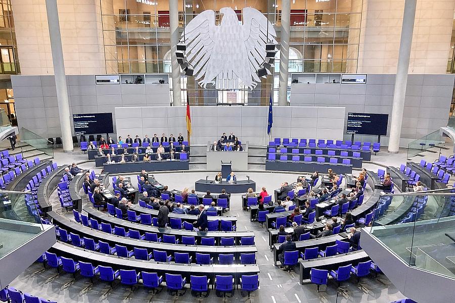 Bundestag stimmt für Gedenkort für polnische Opfer des Zweiten Weltkriegs in Berlin