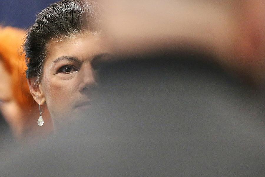Sahra Wagenknecht erklärt Brandmauer-Strategie gegen AfD für gescheitert und fordert Expertenregierungen