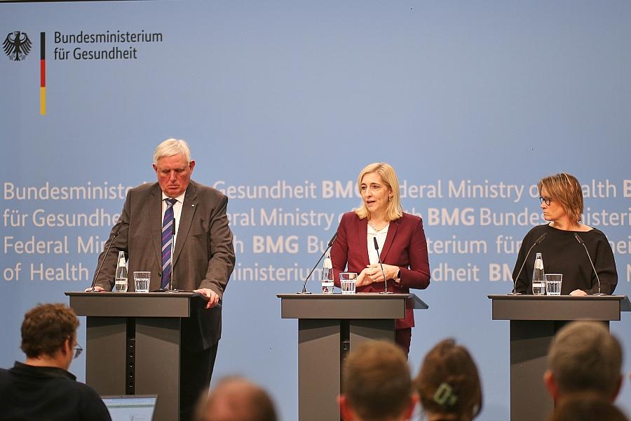 Pflegereform: Arbeitsgruppe schlägt strengere Begutachtung und Finanzierungsoptionen vor