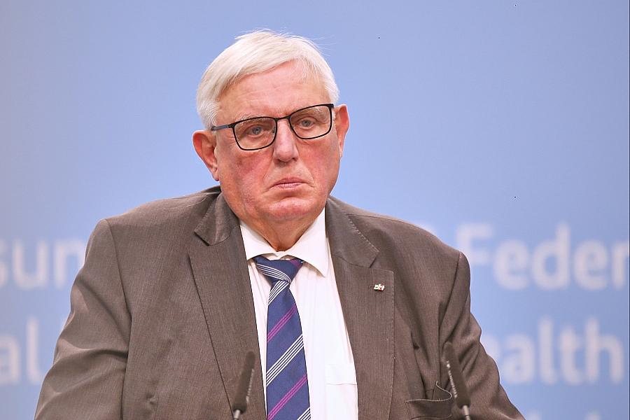 NRW-Gesundheitsminister fordert Stärkung der häuslichen Pflege