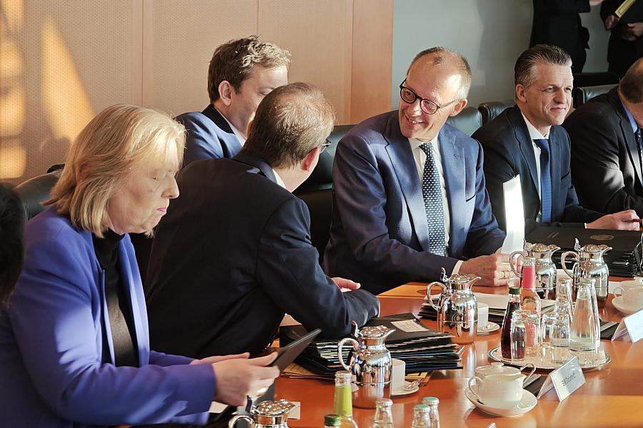 Bundesregierung zieht positive Bilanz des „Herbst der Reformen“