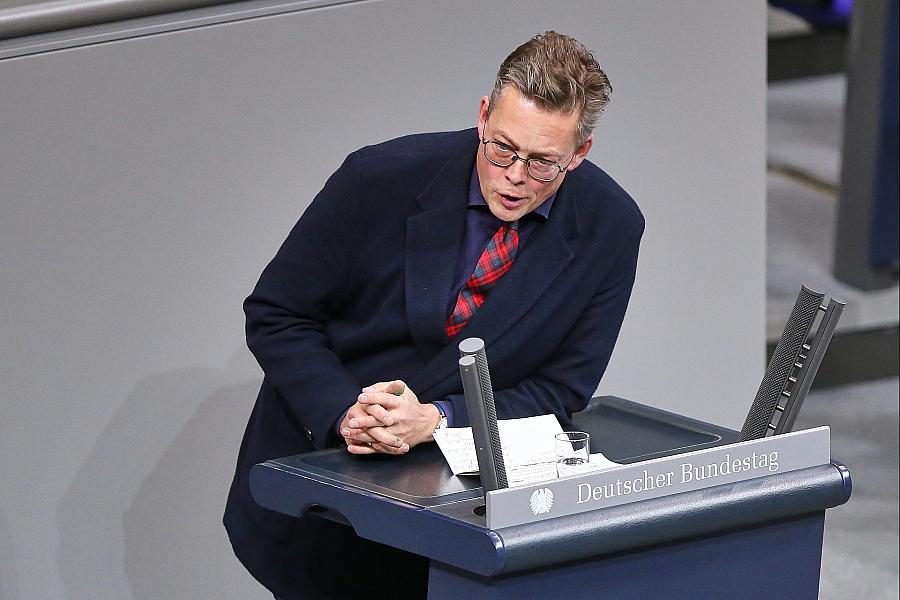 Von Notz kritisiert Dobrindt und Merz nach Brandanschlag: Versäumnisse beim Schutz kritischer Infrastruktur