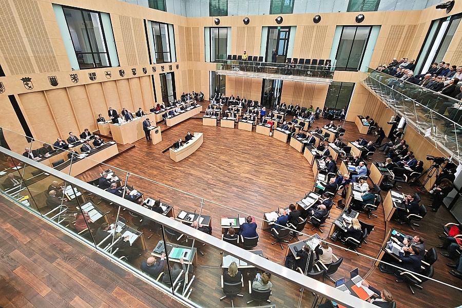 Sächsischer Wirtschaftsminister fordert mehr Bundeswehr-Aufträge für Ostdeutschland