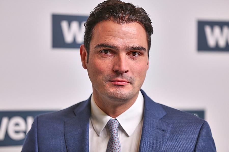 Jan Philipp Burgard tritt als Welt-Chefredakteur aus gesundheitlichen Gründen zurück, Helge Fuhst folgt nach