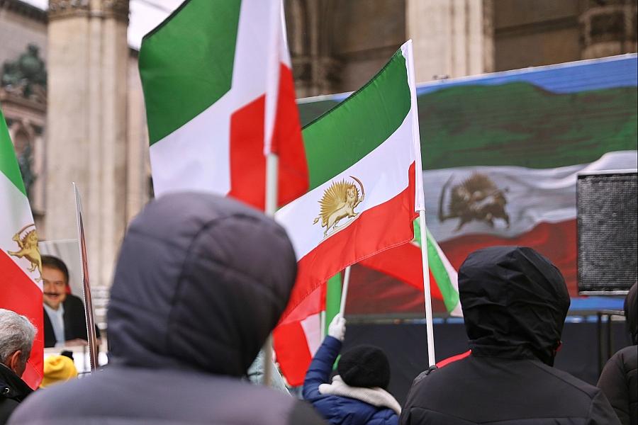 Opposition fordert schärfere Sanktionen gegen Iran und Einstufung der „Revolutionsgarden“ als Terrororganisation