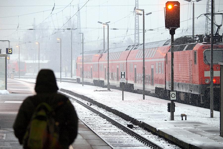 Bahn kündigt weitere Zugausfälle wegen „Winterwitterung“ an