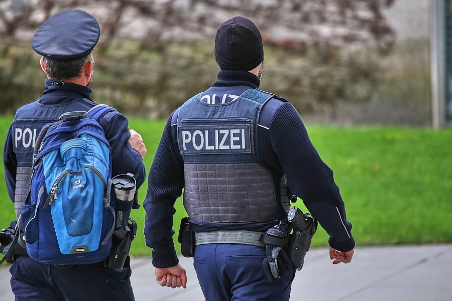 GdP fordert über 100 zusätzliche Bundespolizisten für Schutz des Kanzleramts