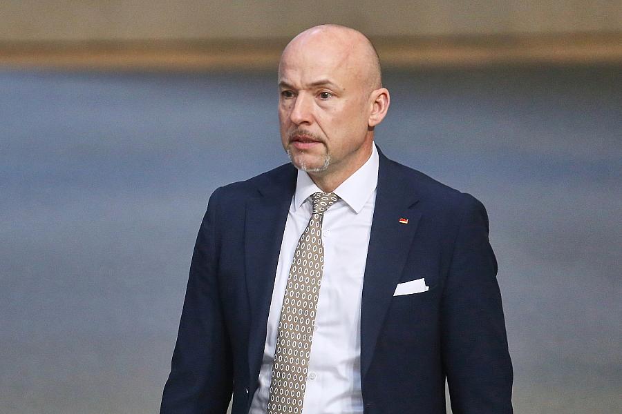 CSU-Landesgruppenchef Hoffmann verteidigt Verhalten in Verfassungsrichter-Wahl und betont Vertragstreue in der Koalition