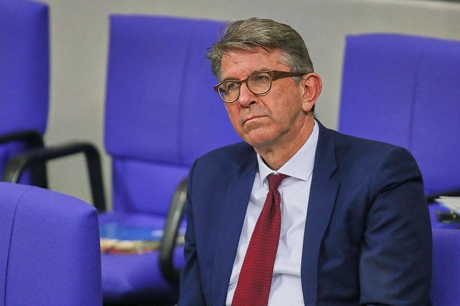 Kulturstaatsminister verurteilt Festnahme von iranischem oscarnominierten Drehbuchautor Mehdi Mahmoudian