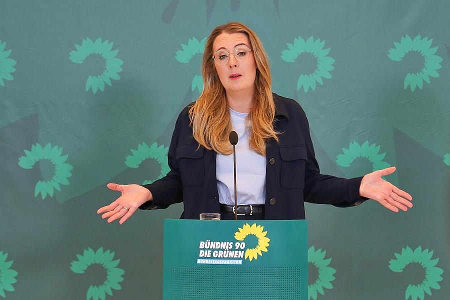 Grüne prüfen Verfassungsklage gegen Bundeshaushalt – Dröge übt scharfe Kritik an Bundesregierung