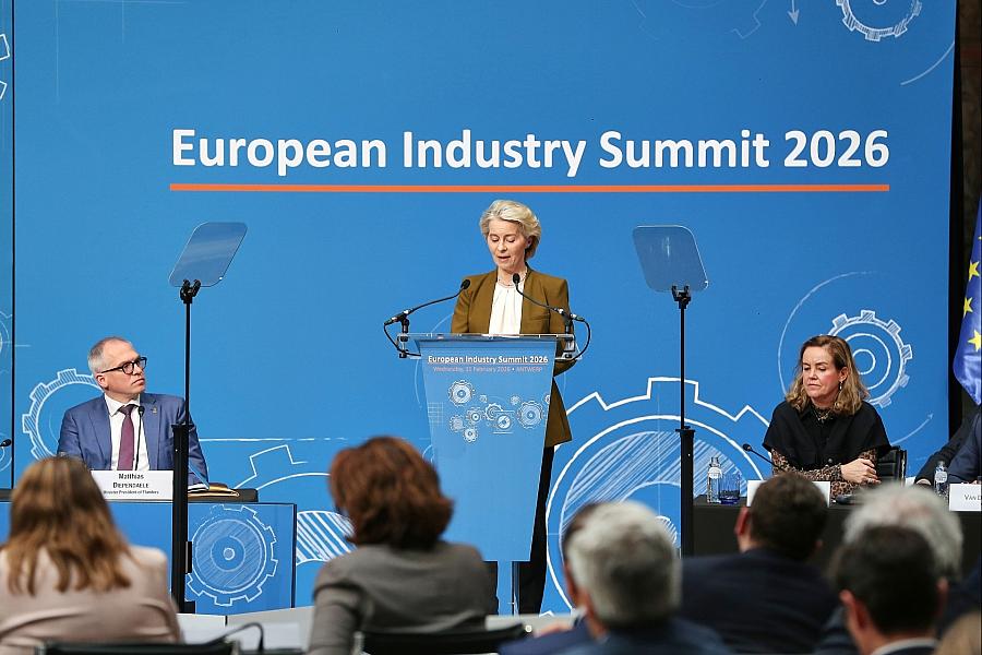 Von der Leyen fordert mehr Tempo für Europas Industrie im globalen Wettbewerb