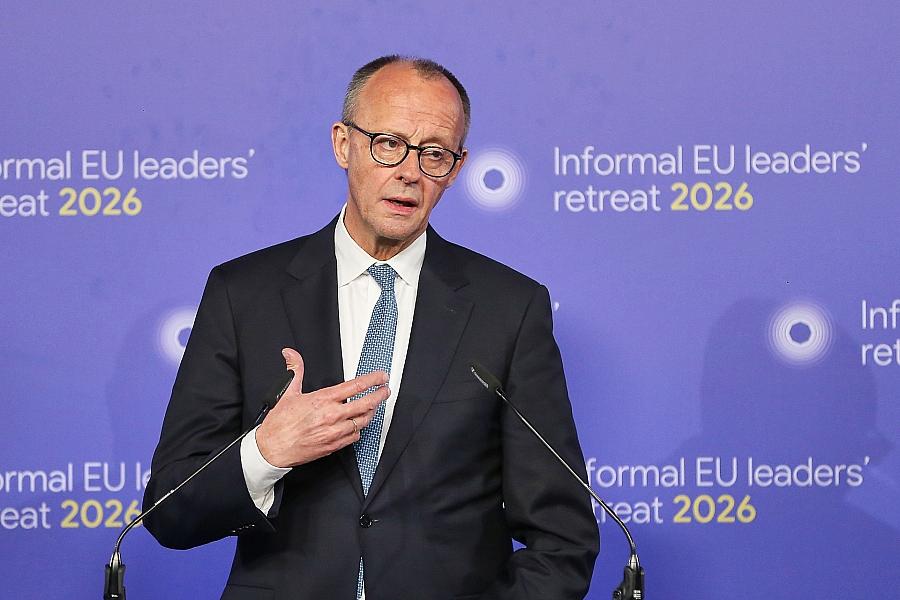 Kanzleramt zeigt Verständnis nach verpasstem Merz-Anruf durch Olympiasieger Langenhan