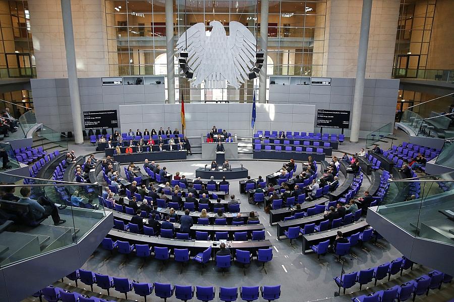 Bundestag beschließt umstrittene Geas-Reform mit neuen Regeln zu Asylverfahren und Abschiebungen