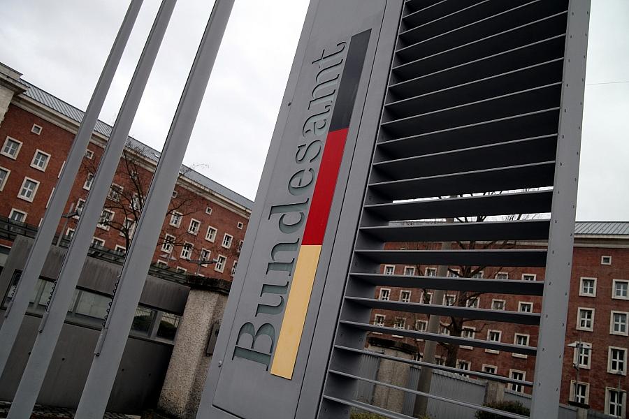 Bamf stoppt Bearbeitung von Integrationskurs-Anträgen – DVV kritisiert fehlende Kommunikation und warnt vor Folgen