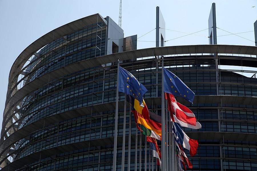 Weber unterstützt EU-Diskontinuität für echte parlamentarische Demokratie