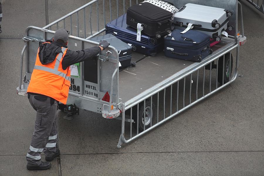 Flughafen Köln/Bonn: Betrieb nach technischer Störung wieder angelaufen – längere Wartezeiten
