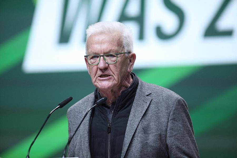 Kretschmann warnt Grüne vor Kooperation mit der Linkspartei und kritisiert linken Parteiflügel