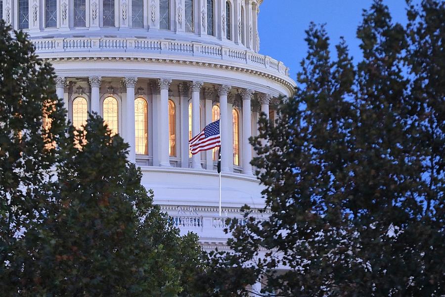 US-Historiker Robert Kagan warnt vor Untergrabung der Kongresswahlen durch Trump und einer drohenden Diktatur