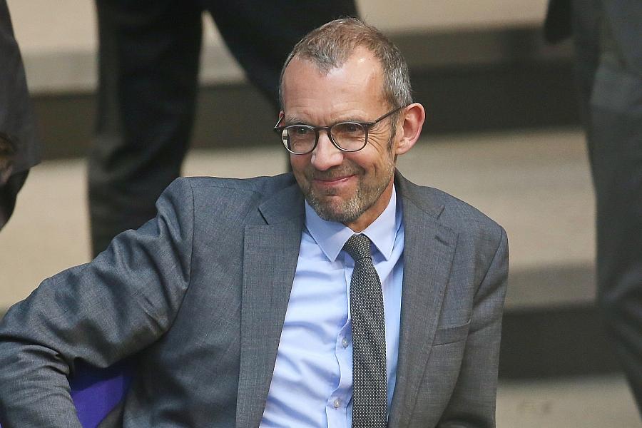 Röwekamp offen für europäischen Atomschutzschirm – Skepsis von Strack-Zimmermann