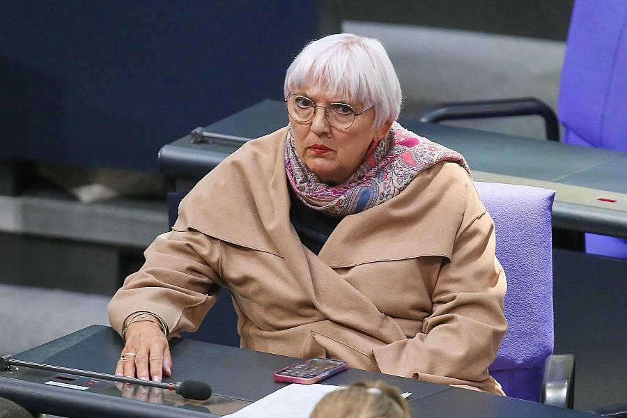 Kulturstreit um Berlinale: Claudia Roth kritisiert Wolfram Weimers Einflussnahme und verteidigt Kunstfreiheit