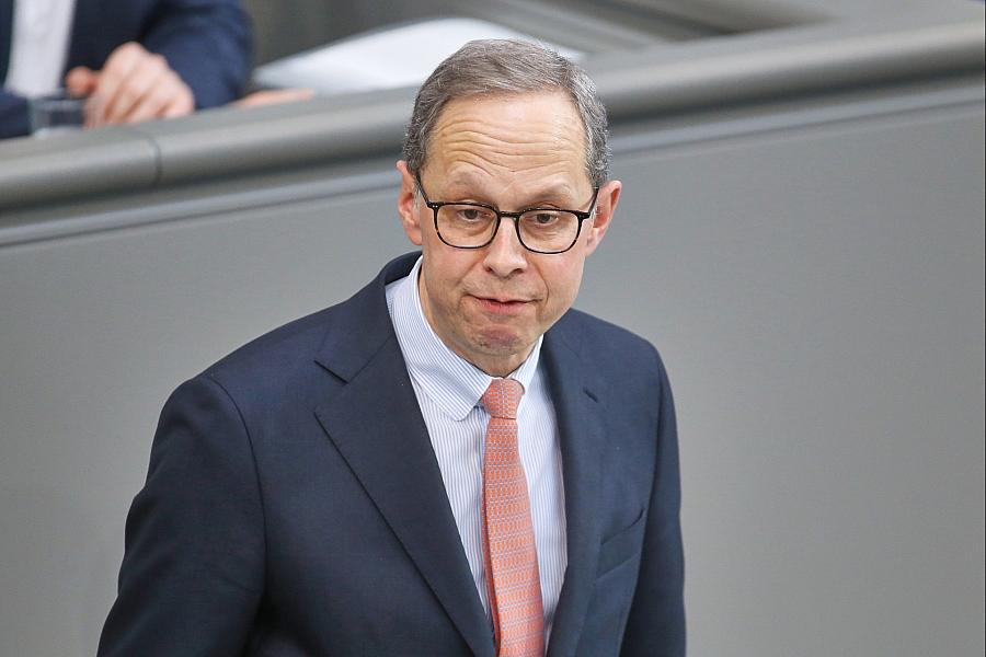 Union will Vetternwirtschaft in Abgeordnetenbüros per Gesetz verbieten