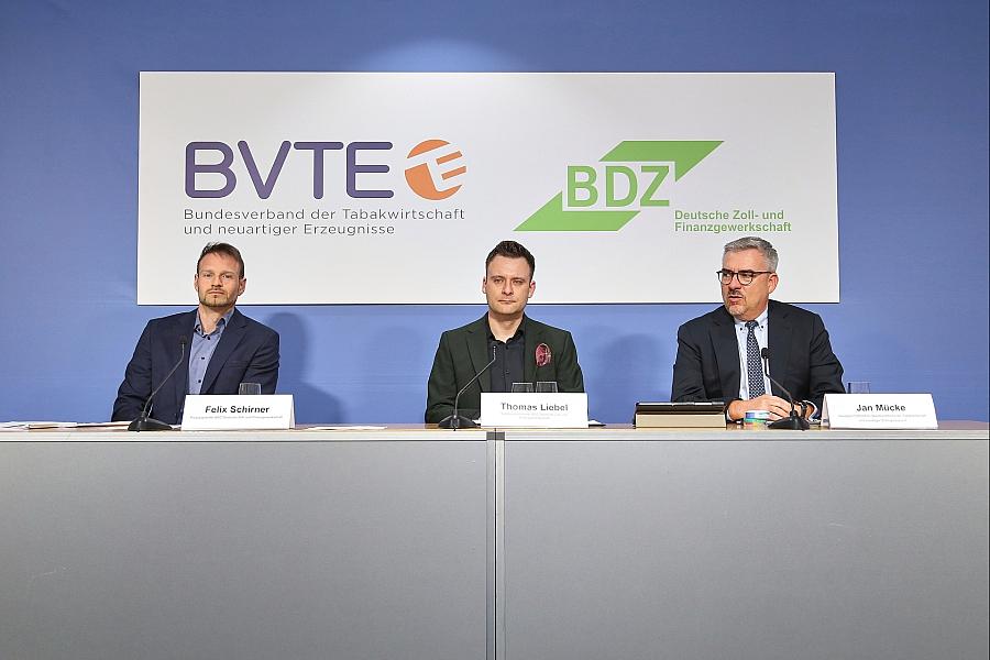 Zoll und Tabakwirtschaft warnen vor wachsendem Schwarzmarkt für Nikotinprodukte