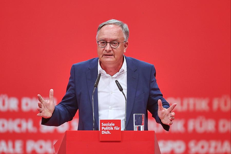 Landtagswahl Baden-Württemberg: Grüne vorn, SPD stürzt ab – Stoch kündigt Rückzug an