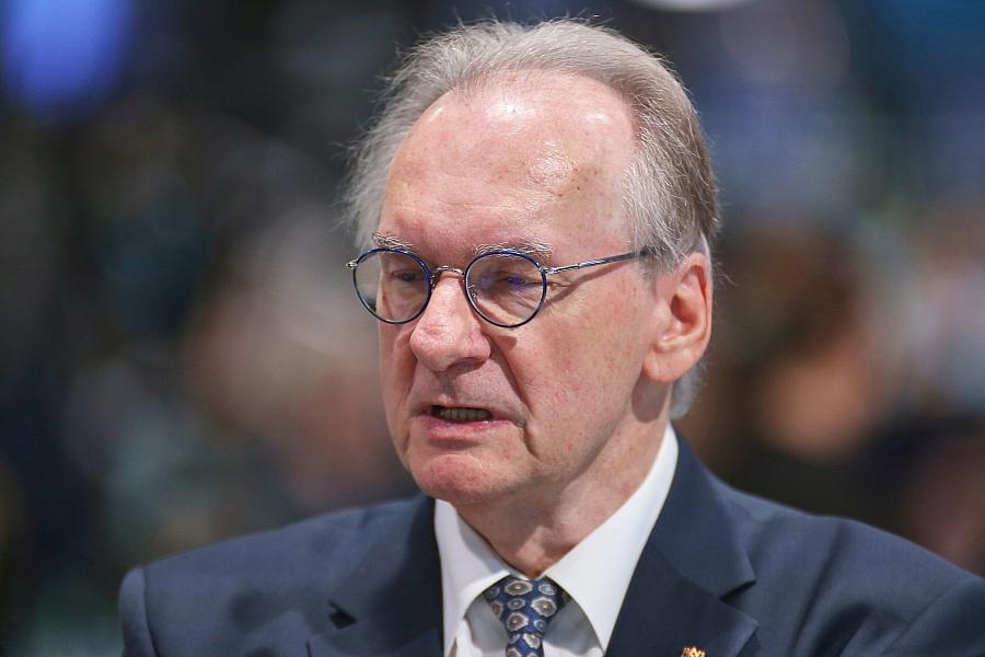 Haseloff fordert Abschwächung der Klimaziele wegen Krieg