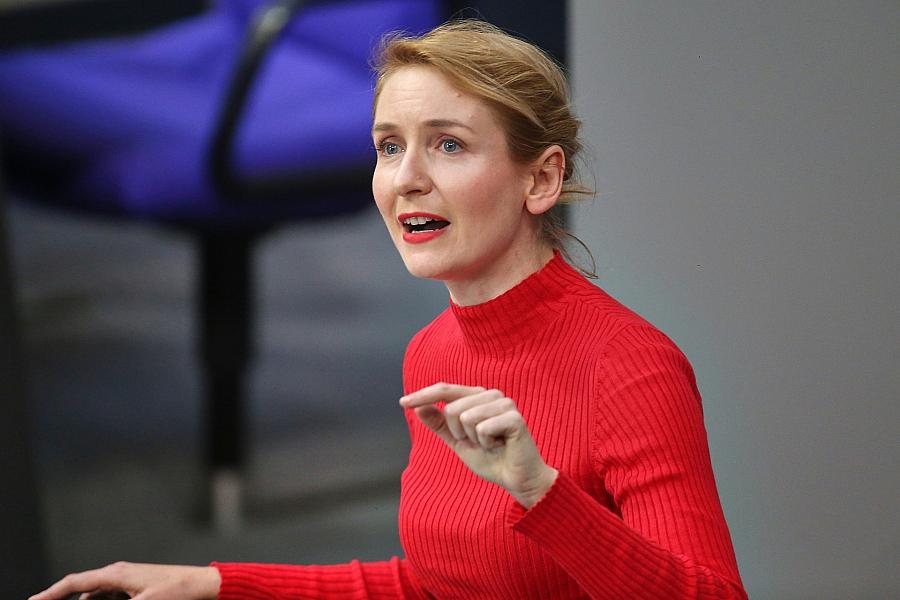 Linken-Vorsitzende Schwerdtner: Kein Vertrauen in Bundesregierung – rechnet mit vorgezogenen Neuwahlen