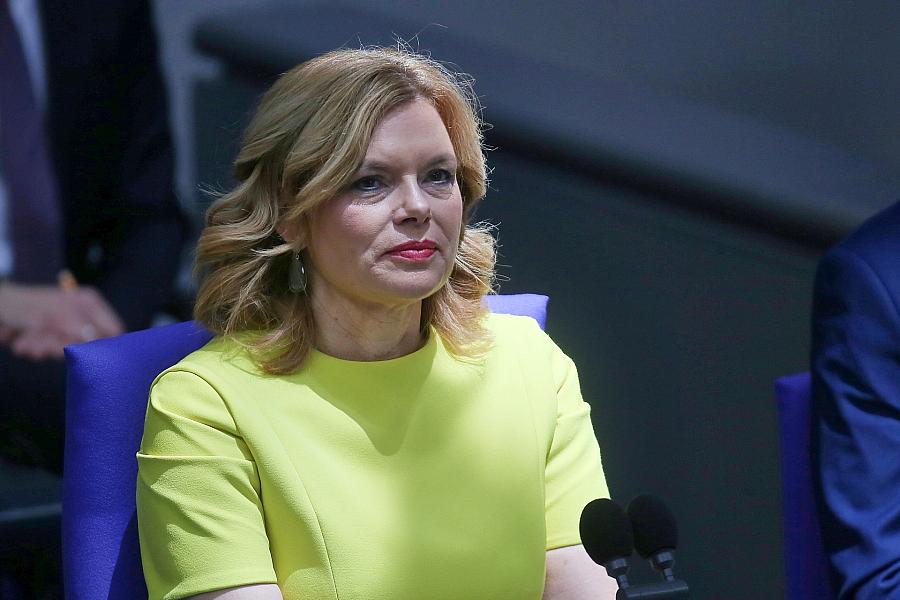 Bundestagspräsidentin Julia Klöckner besucht Estland und Litauen