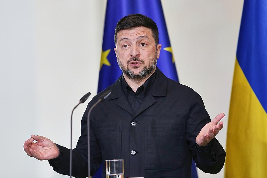 Selenskyj kritisiert Sanktionslockerungen für russisches Öl scharf