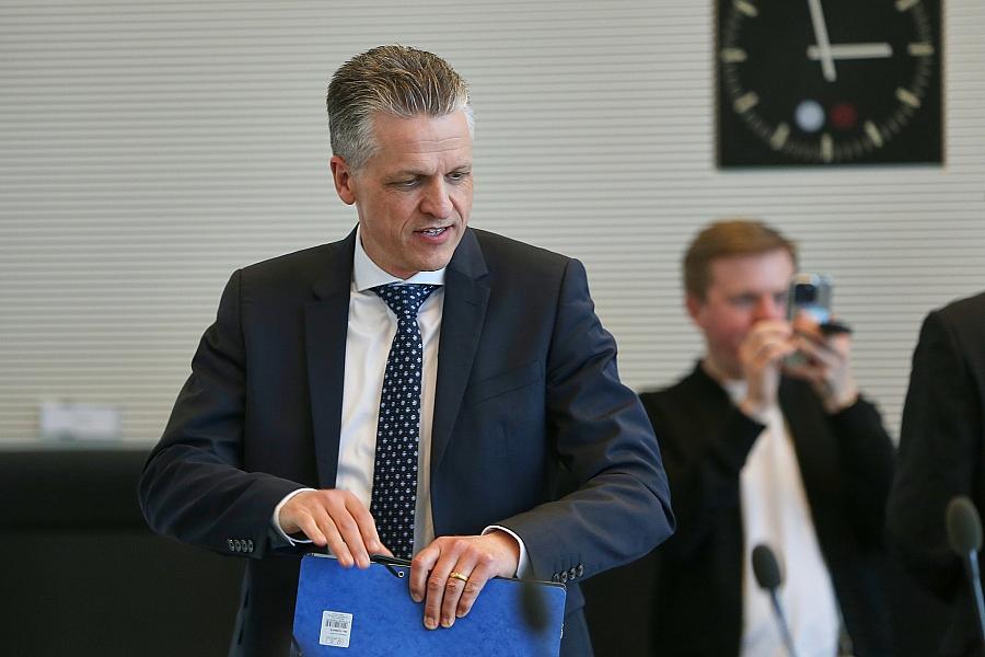 Kanzleramtschef Frei bekräftigt ambitionierten Zeitplan für Gesundheitsreform trotz Koalitionsstreit