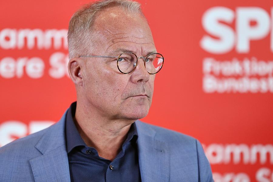 SPD-Fraktionschef Miersch zeigt sich zuversichtlich: Schwarz-rote Koalition hält trotz Streit