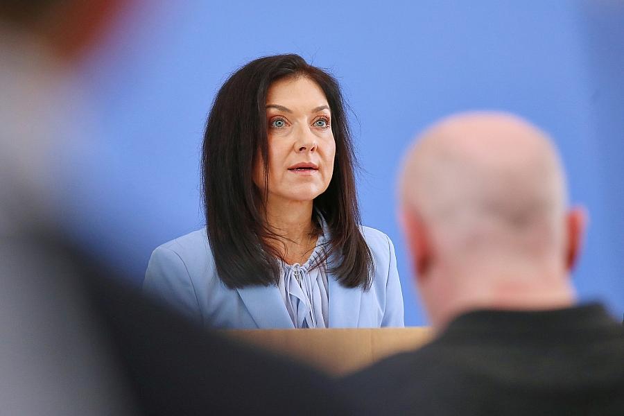 Bundesregierung kappt Konjunkturprognose