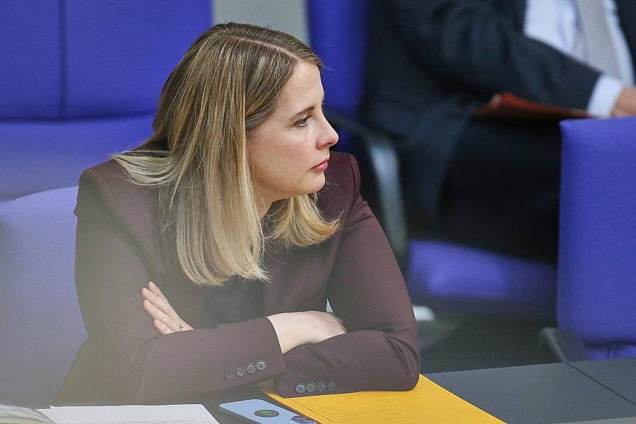 Phishing-Angriffe auf Signal: Zwei Bundesministerinnen im Visier von Hackern