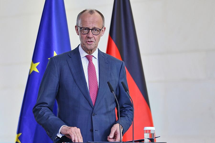 Merz will maritime Wirtschaft mit Infrastruktur-Zukunftsgesetz stärken