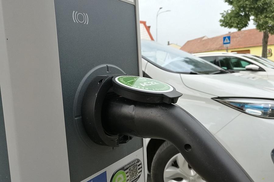 Europas Autokäufer setzen Rekord: Neuzulassungen für Elektroautos steigen im März um 40 Prozent