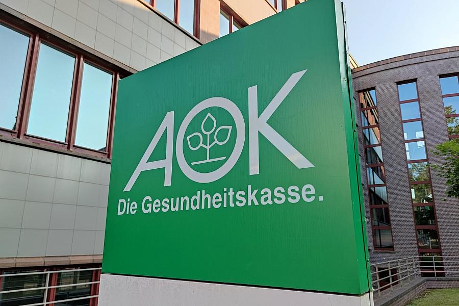 AOK-Chefin Reimann: Krankenkassenbeiträge könnten sinken, wenn Regierung Sparvorschläge umsetzt
