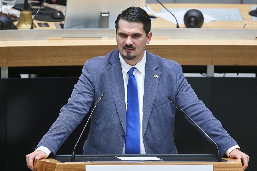 Gewalttätiger Übergriff an AfD-Wahlstand in Berlin: Abgeordneter geschlagen