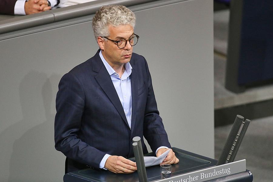 Unionsfraktion fordert Reformen an Warkens Gesundheitsplänen und kritisiert Minijob-Sonderregeln