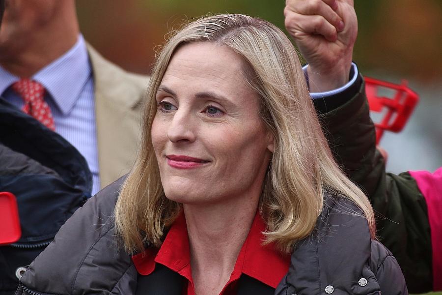 Familienunternehmer fordern von Kanzler Merz entschlossene Wirtschaftsreformen gegen Niedergang