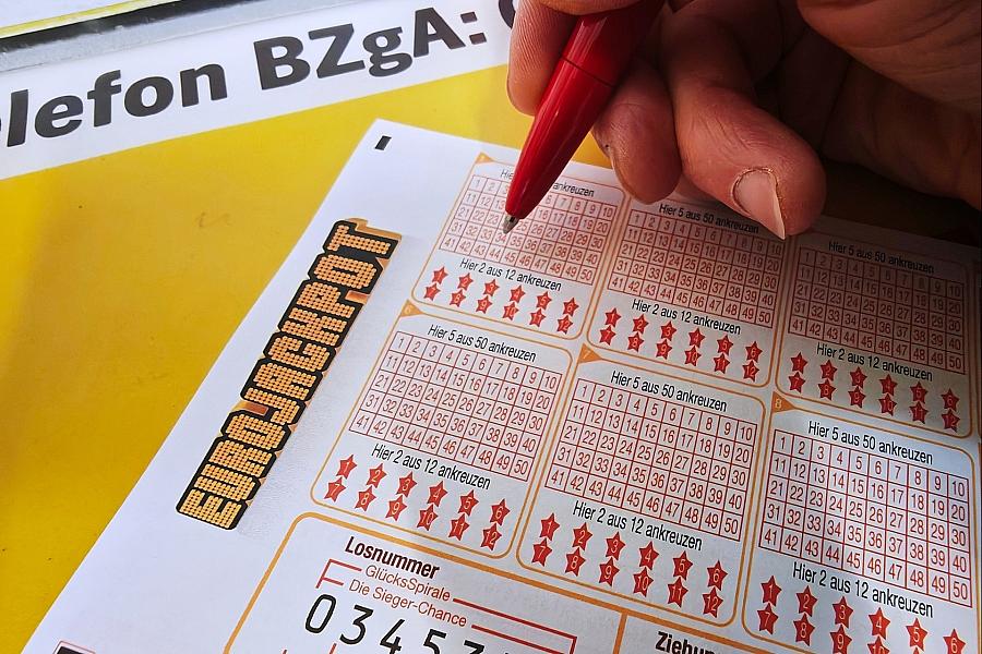 Eurojackpot Gewinnzahlen vom Dienstag: 13, 22, 32, 46, 47 mit Eurozahlen 6 und 7