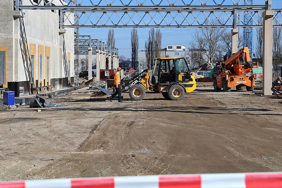 Infineon stoppt milliardenteure Chipfabrik-Neubauten: Fokus auf bestehende Standorte und Partner